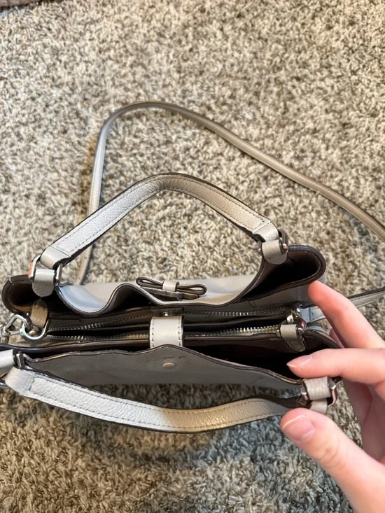 kate spade gray leather shoulder bag with floral charm - Picture 4 of 5